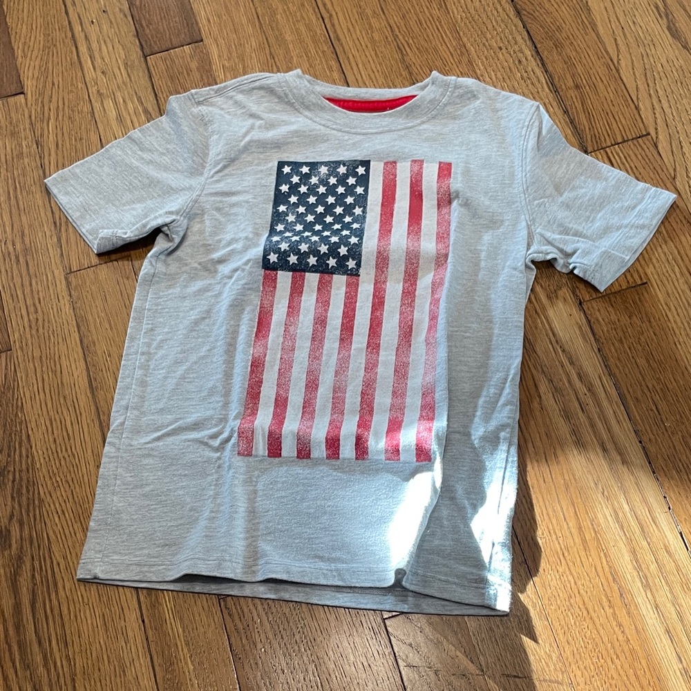 2 for $5 GAP Gray T-Shirt with American Flag Print